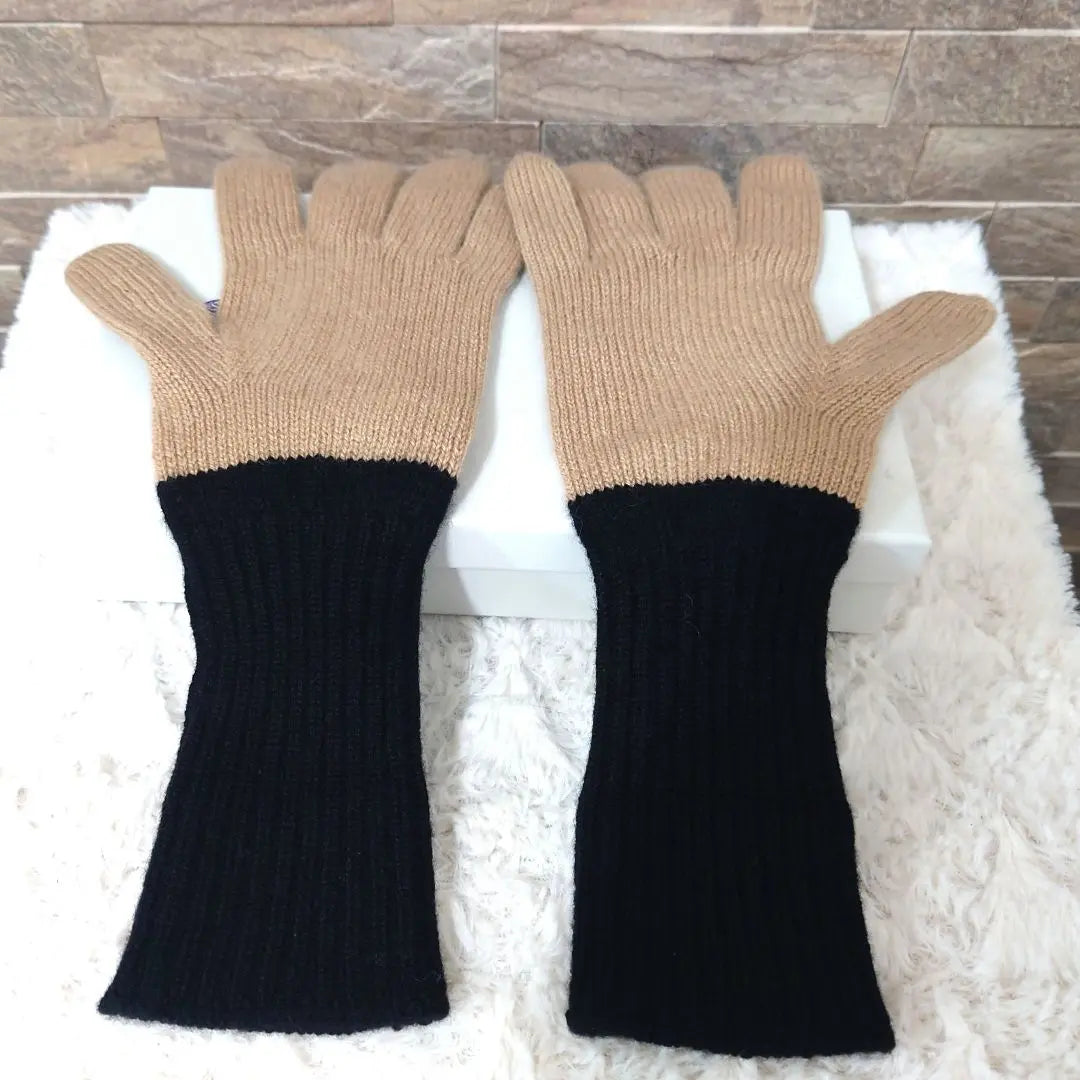 [Extremely beautiful condition] BURBERRY Cashmere gloves