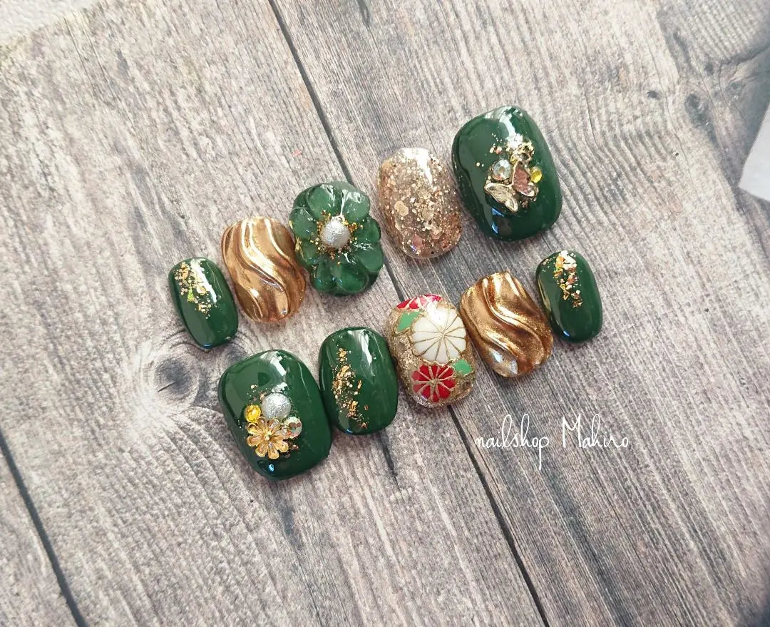 Color can be changed☆ Coming of Age Ceremony Furisode Nails Japanese Pattern Nail Tip Green