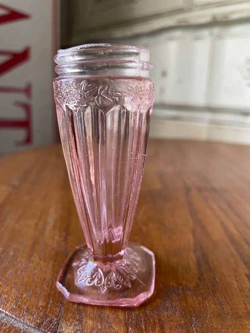 Antique Depletion Glass Glass Pink Shaker D Salt Seasoning