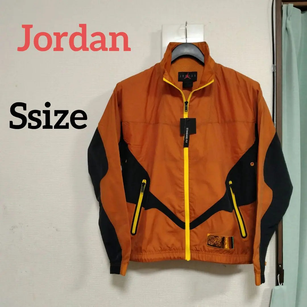 Chaqueta cortavientos de nailon Jordan para hombre talla S