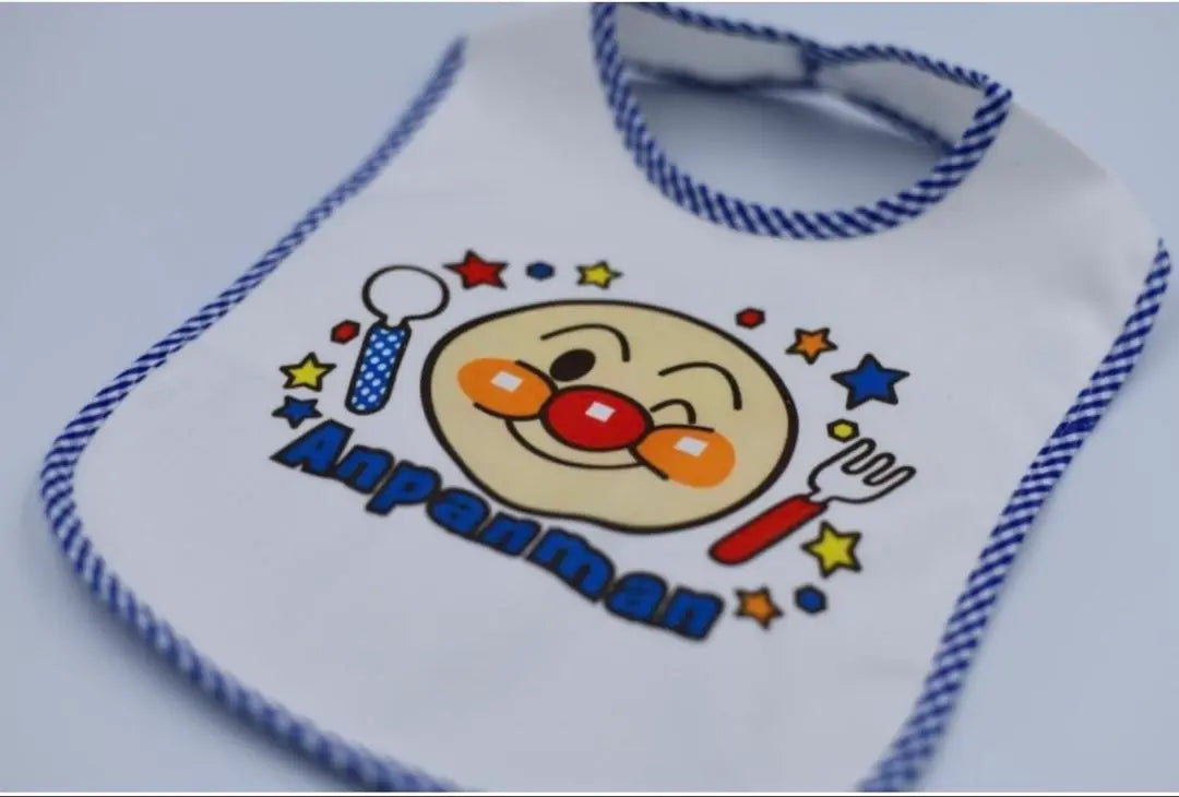 Nuevo conjunto de 8 piezas de delantal de comida con patrón Anpanman, delantal impermeable para bebés y niños para guardería