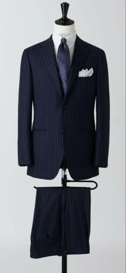 [Regular price: approximately 120,000 yen] SOVEREIGN striped suit navy size 42