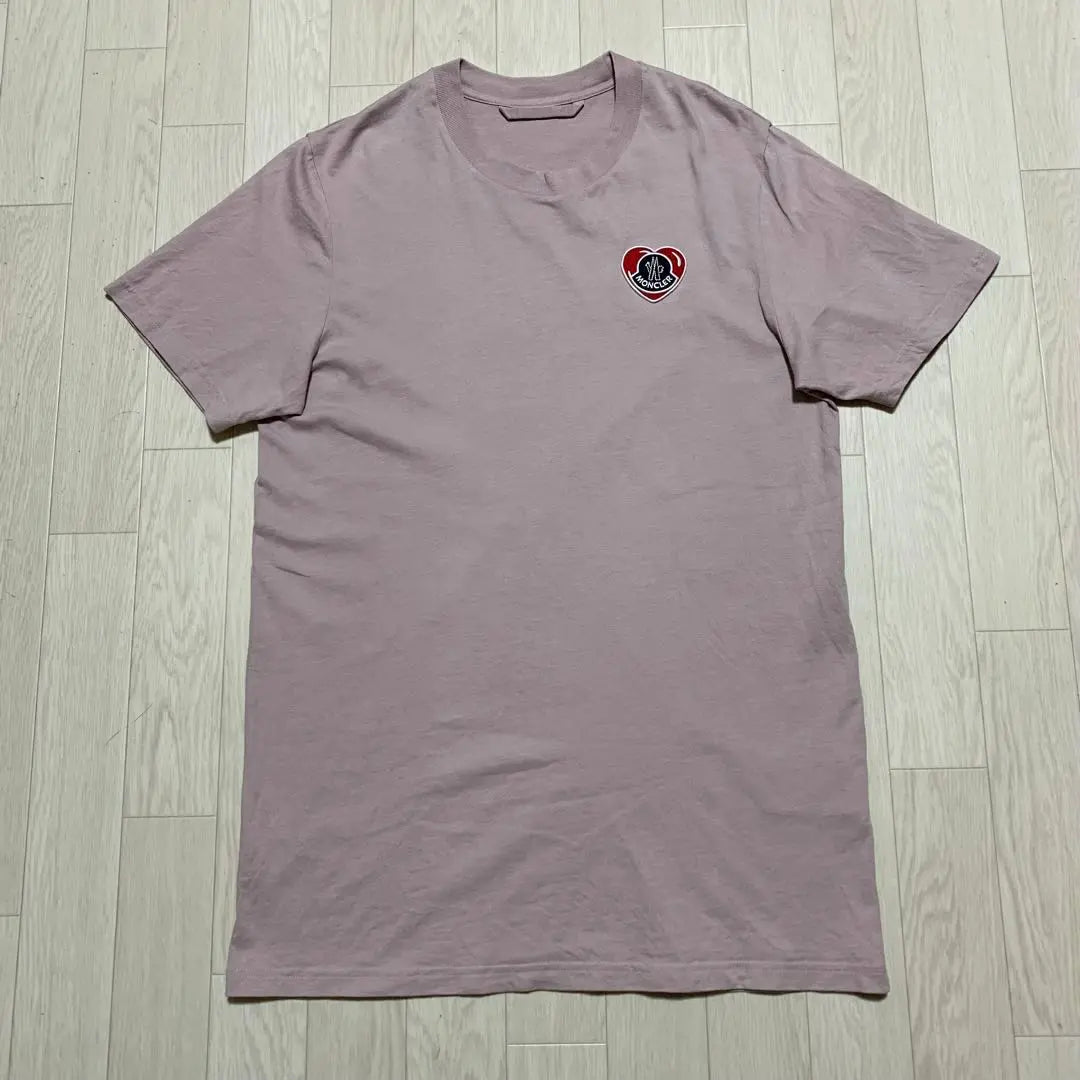 Beautiful condition Moncler 2024 T-shirt Pink Heart M Domestic genuine product 4S67 | 美品　モンクレール　2024 Tシャツ　ピンク　ハート　M 国内正規品 4S67