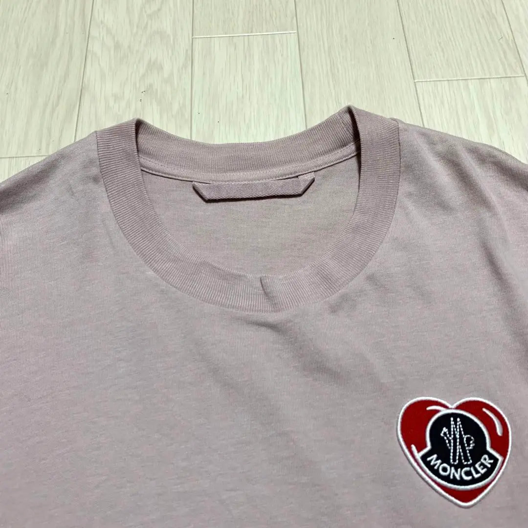 Beautiful condition Moncler 2024 T-shirt Pink Heart M Domestic genuine product 4S67 | 美品　モンクレール　2024 Tシャツ　ピンク　ハート　M 国内正規品 4S67