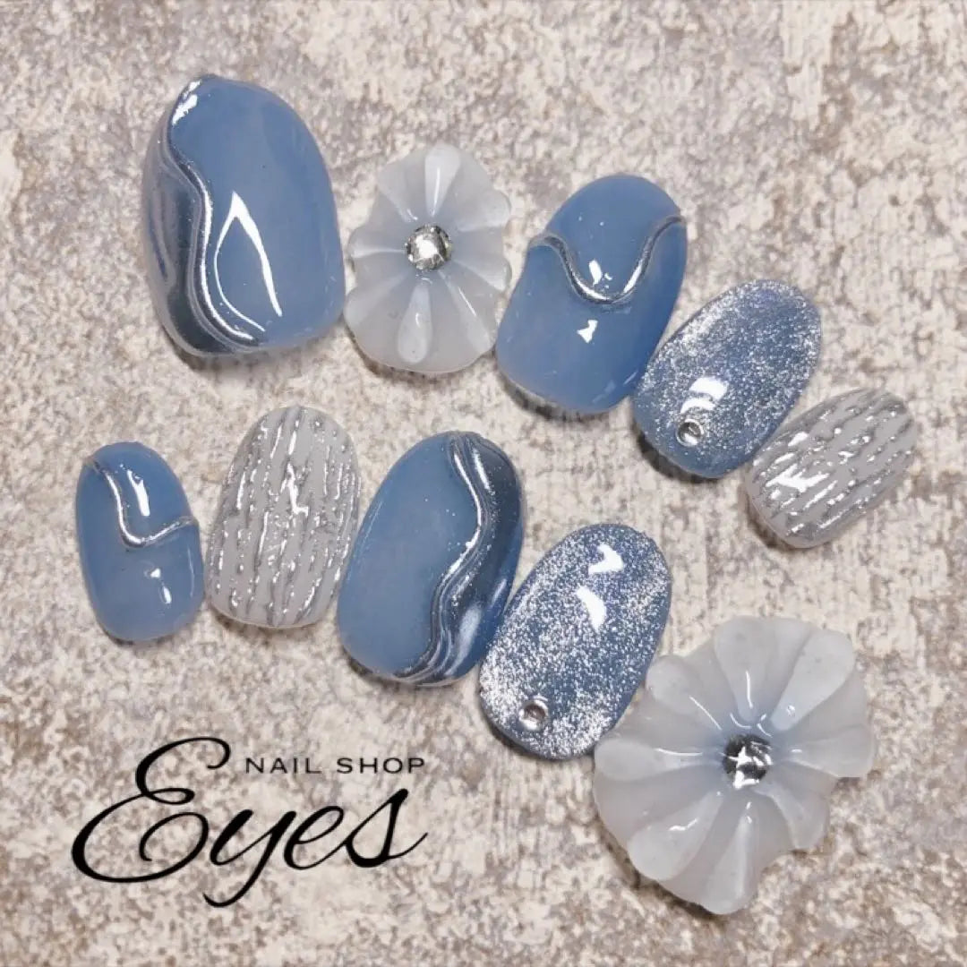 Nuanced nails, plump flower, magnetic nails, nail tip order