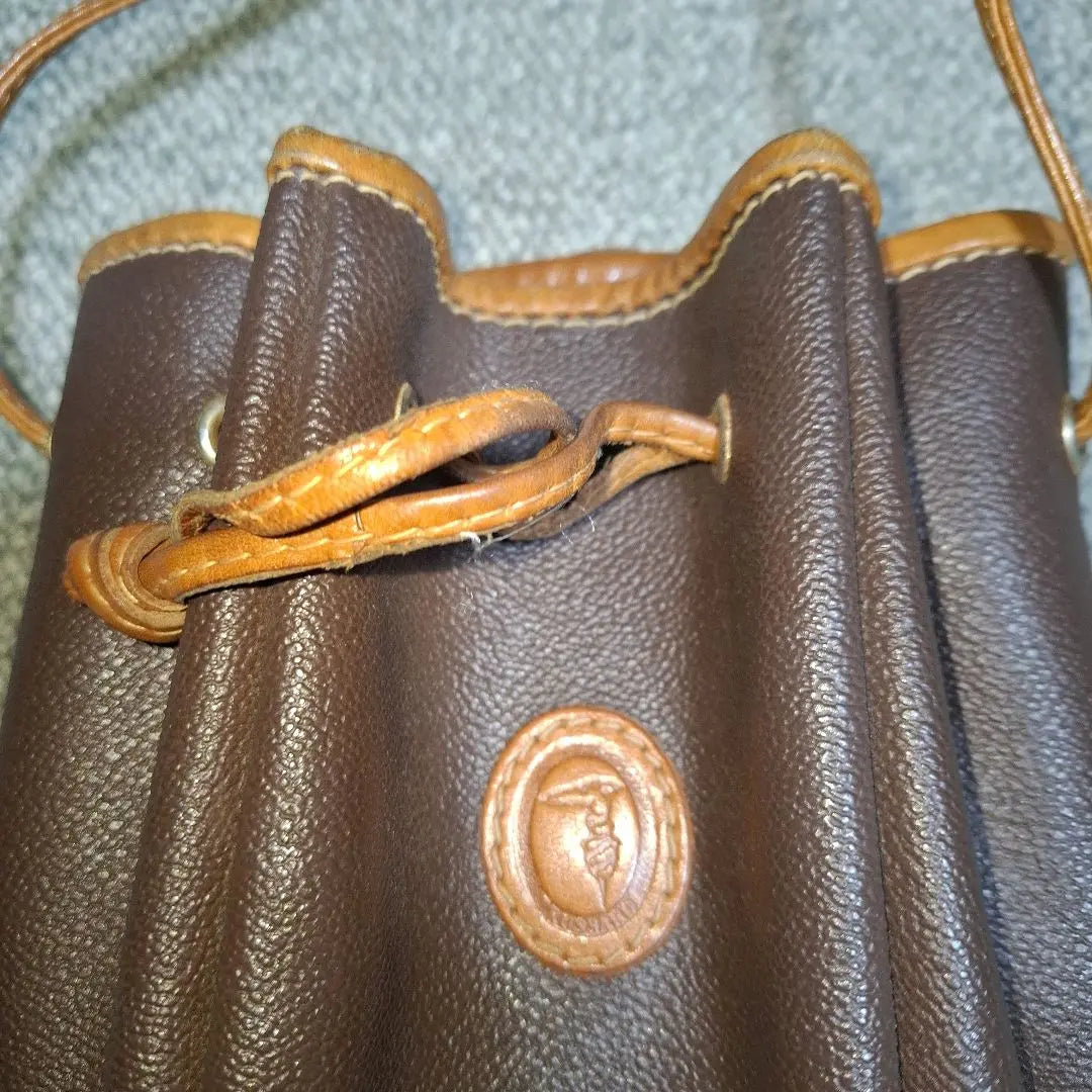 Retro Hunting World Brown Leather Drawstring Sacoche