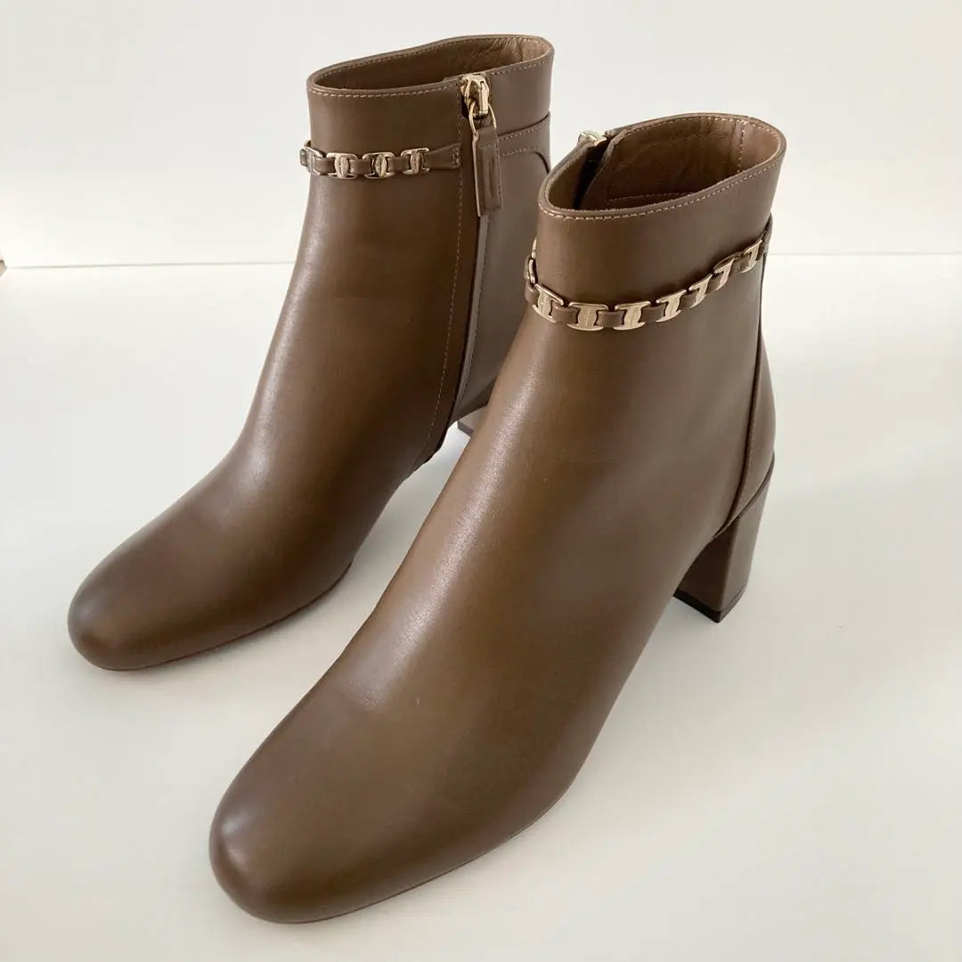 Salvatore Ferragamo Gancini Chain Boots