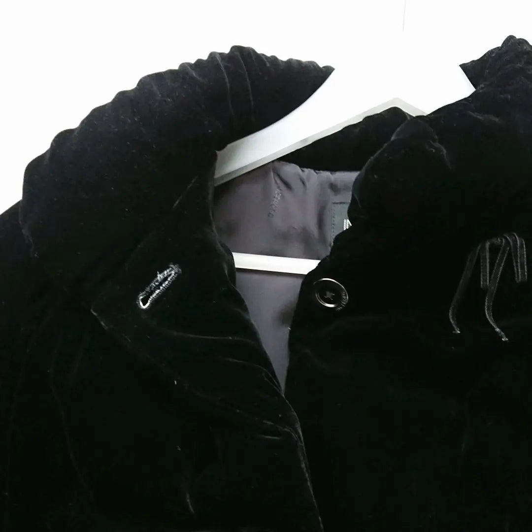 Beautiful condition Ingeborg velvet down jacket coat black black