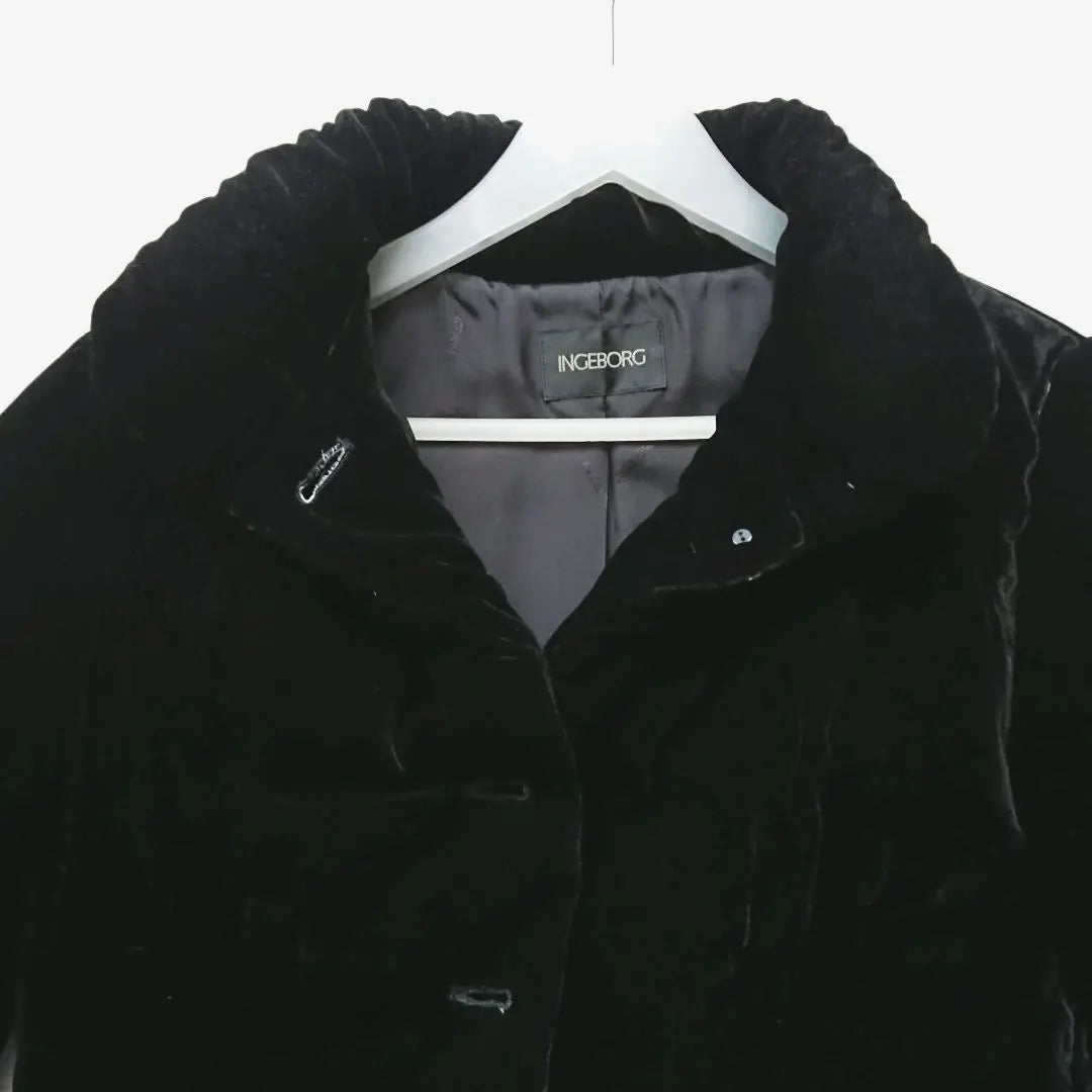 Beautiful condition Ingeborg velvet down jacket coat black black