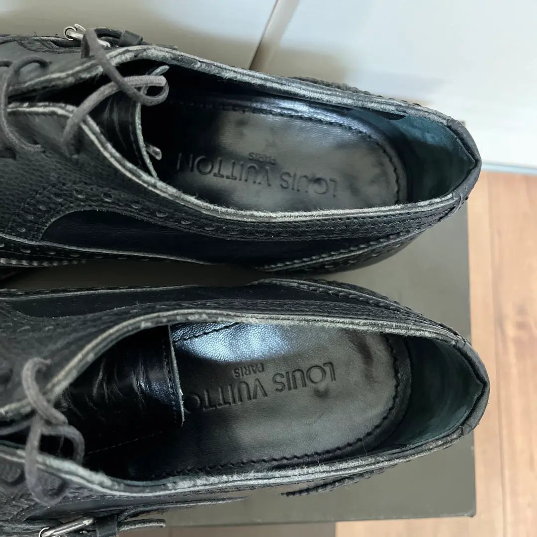 LOUIS VUITTON Wing tips, high-quality leather shoes, black