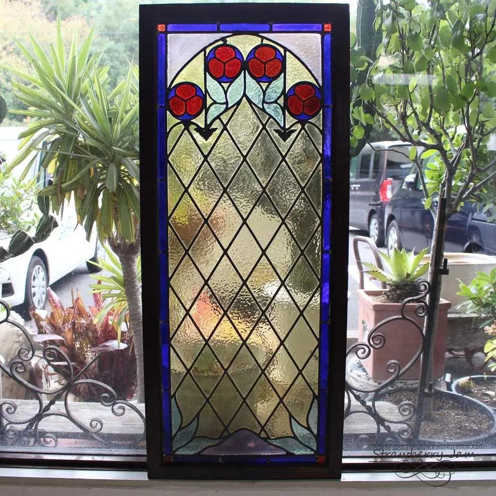 L3306-143 British antique stained glass stained window frame UK