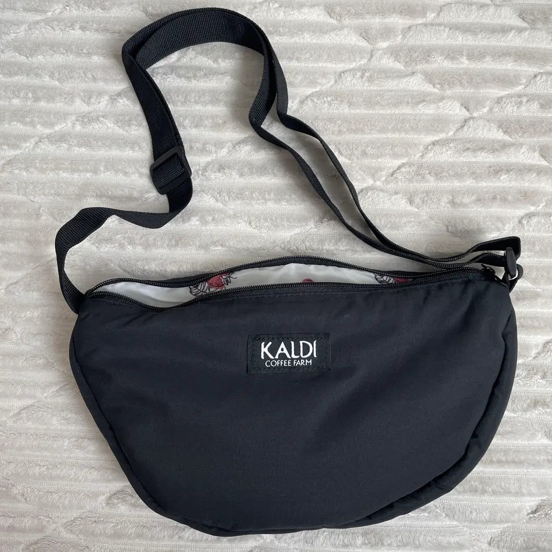 KALDI Strawberry Bag Body Bag KALDI