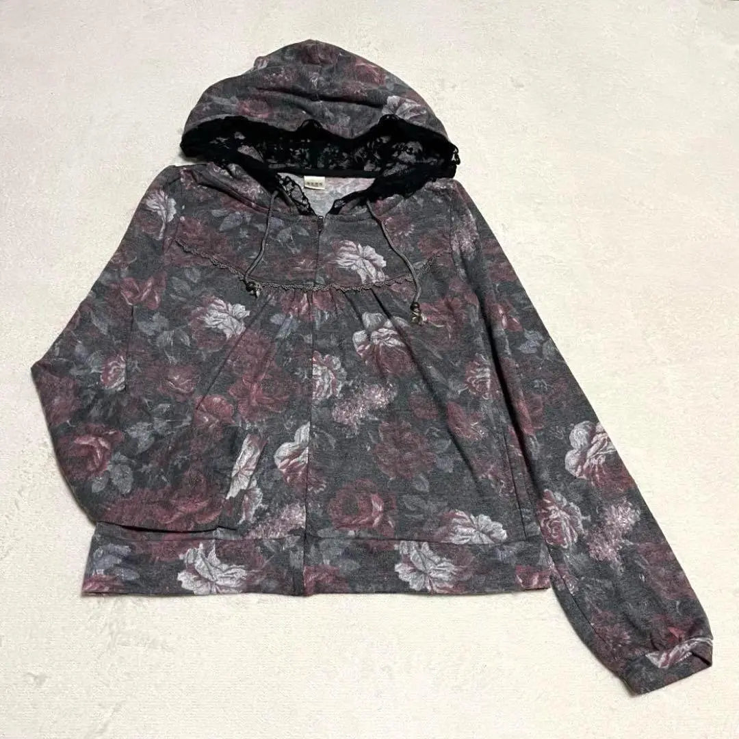 axes femme Axe's femme hoodie floral lace size M