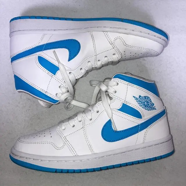 Air Jordan 1 MID White Light Blue UNC size 6.5 23.5cm