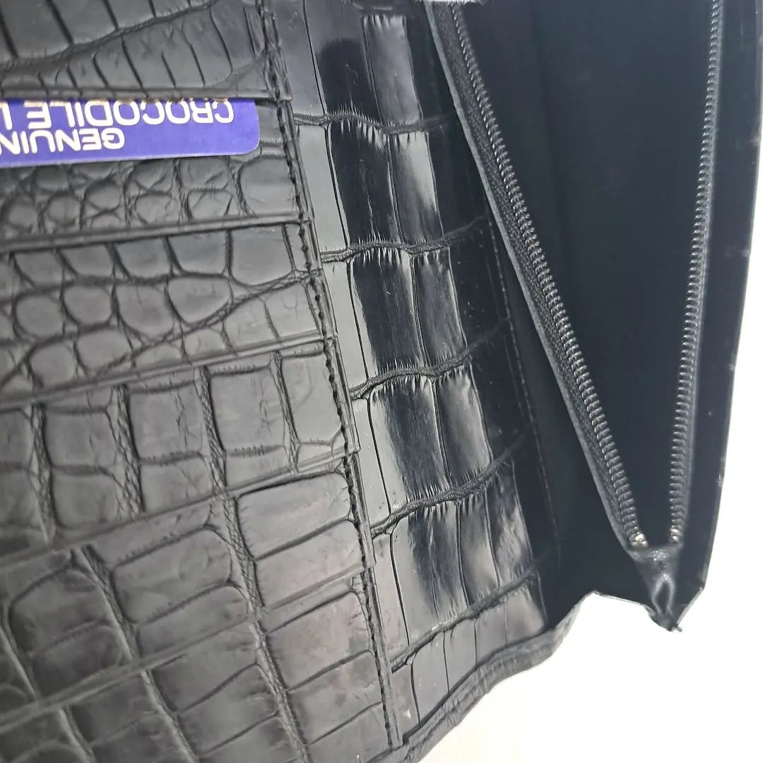 Cartera larga Musou Matte Crocodile con corte central en piel de cocodrilo negra A