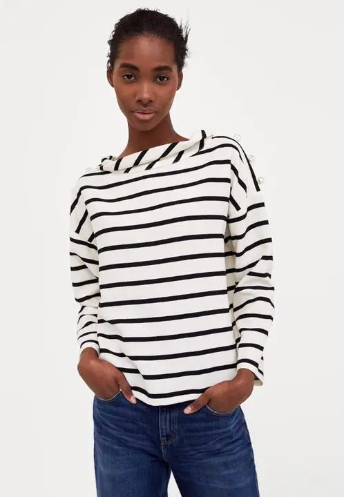 New ZARA ZARA long-sleeved striped top with pearl