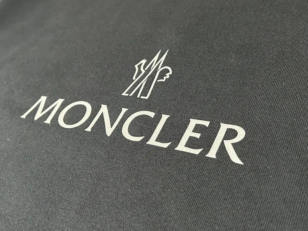 ☆New and unused and authentic guaranteed☆MONCLER logo sweatshirt XL black