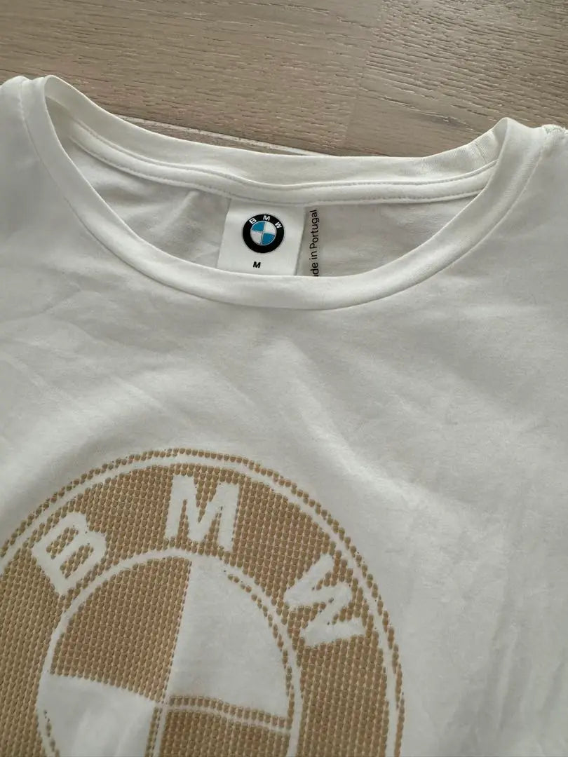 Wear once ♡ [BMW ♡] Dealer purchase ♡ White ✖️ Beige ♡ Light ♡ T -shirt ♡