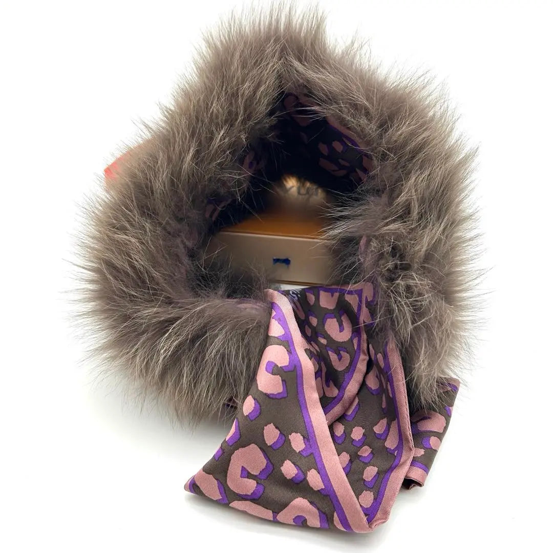 Excellent condition Louis Vuitton fur fox scarf Bando Fruit