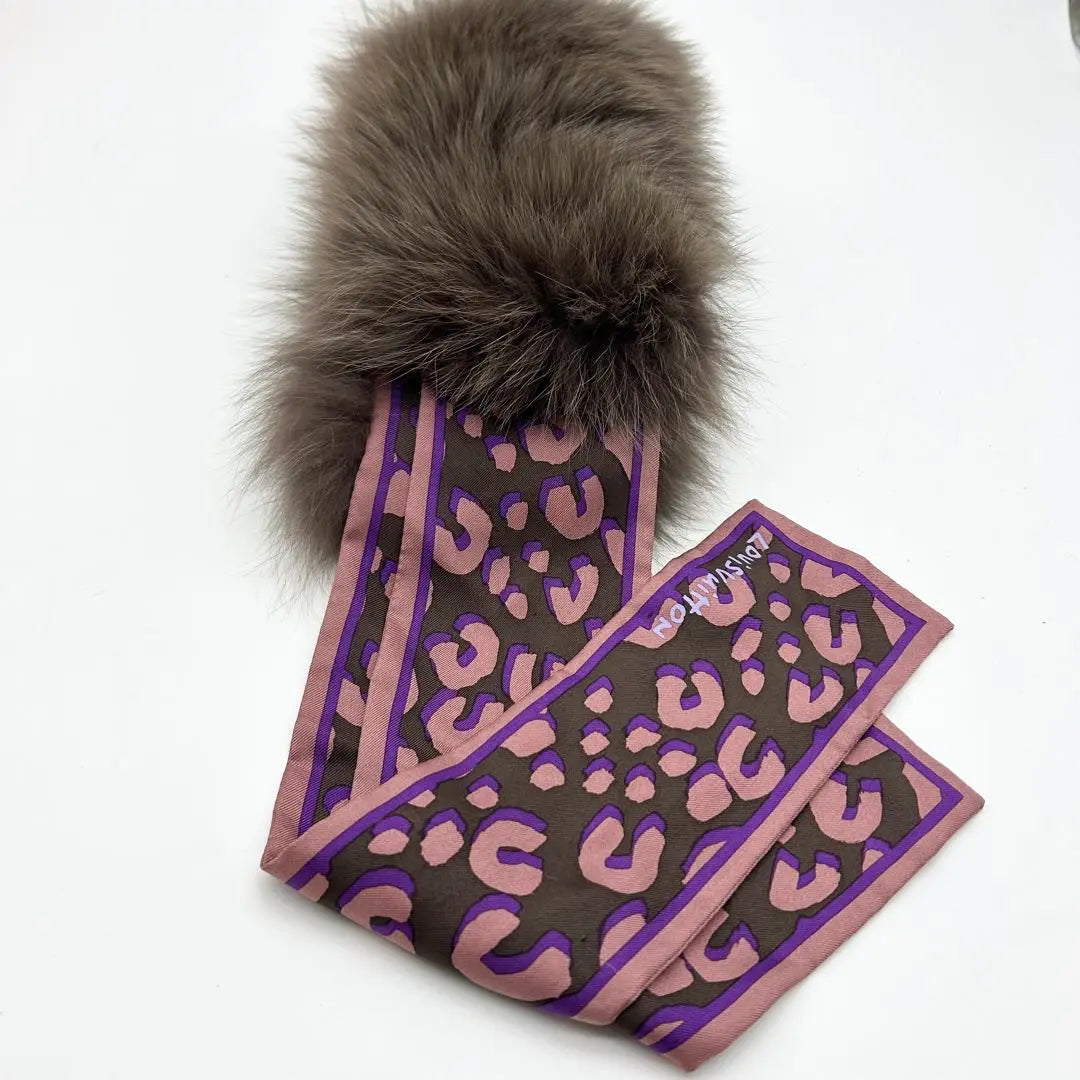 Excellent condition Louis Vuitton fur fox scarf Bando Fruit