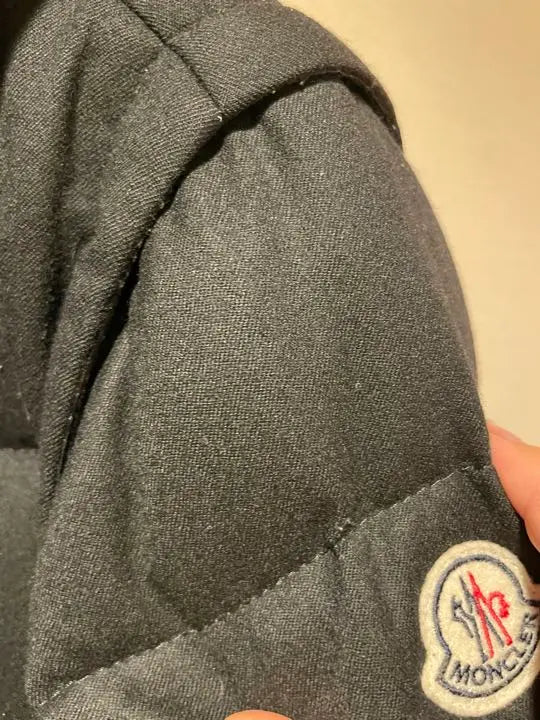 Chaqueta de plumas MONCLER súper rara para hombre