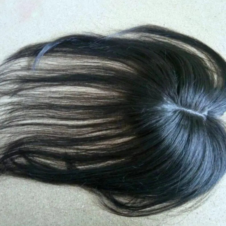 Disposal ★ Brand new, unused whole human hair ★ Artificial skin ★ Length 22-24cm with calm brown hair