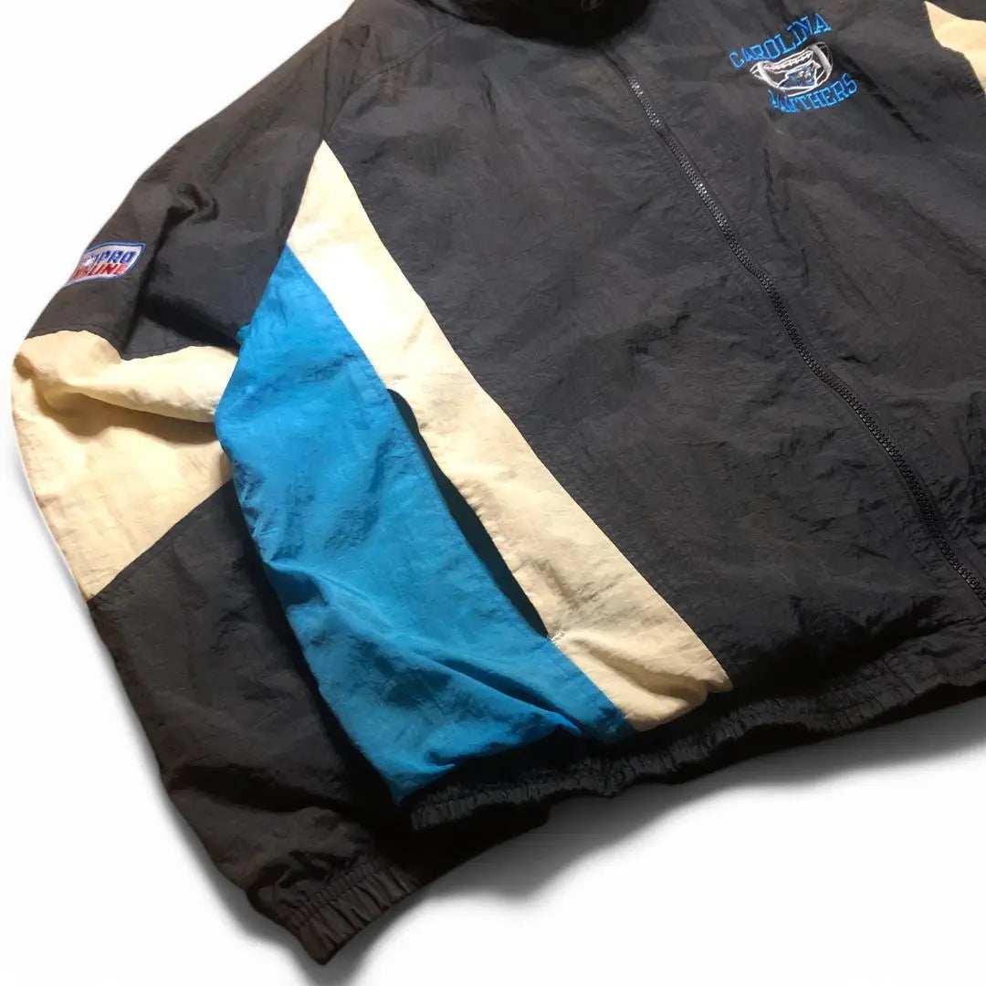 Hard to find 90's Champion x NFL PRO LINE Windbreaker