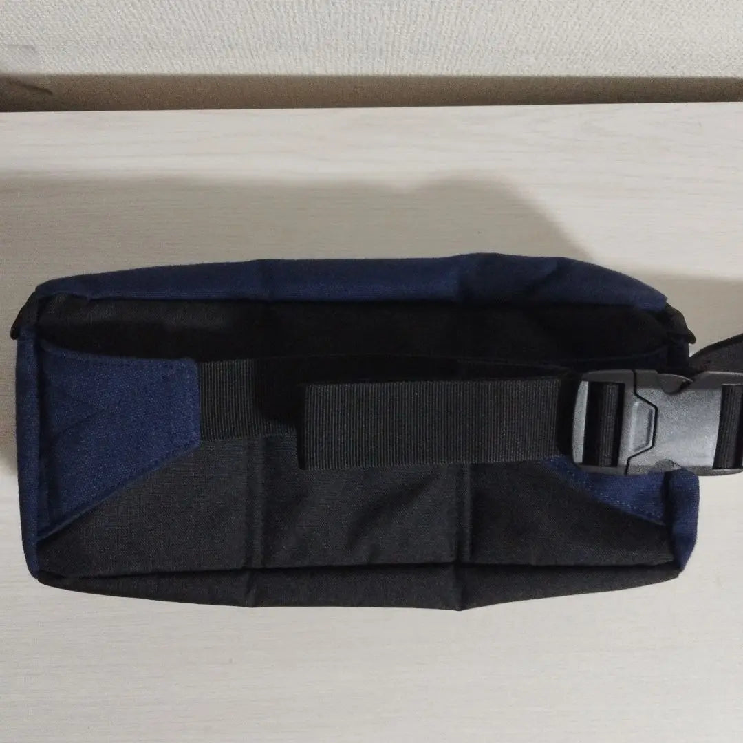 [Unused] Champion waist pouch