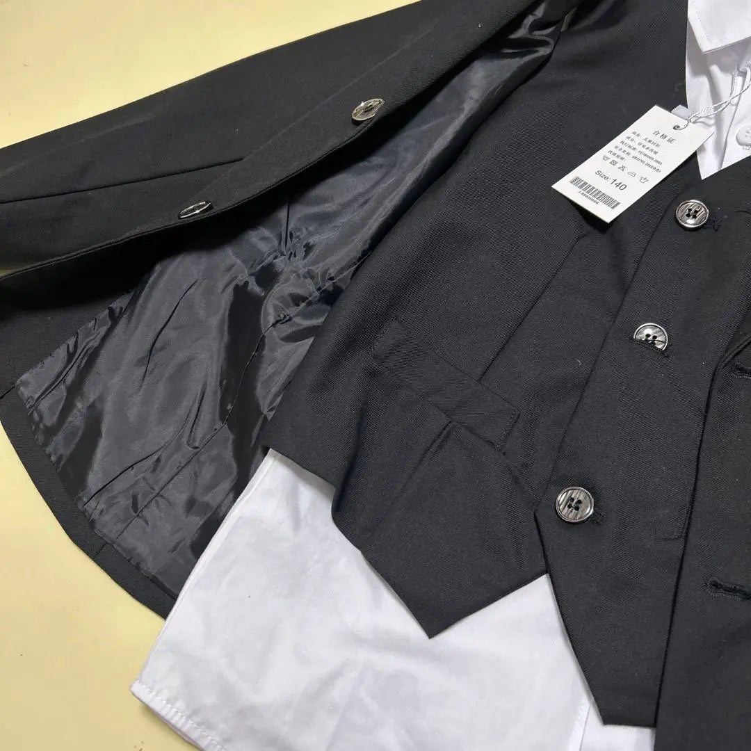 Nuevo 140 negro formal (chaqueta pantalones mejor camisa corbata de pollo) 5 puntos | 新品140ブラックフォーマル(ジャケットパンツベストシャツチョーネクタイ)5点