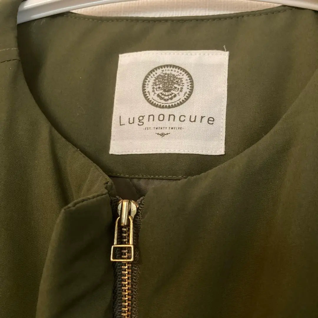 LUGNONCURE Chaqueta exterior sin color caqui | Lugnoncure アウター カーキ