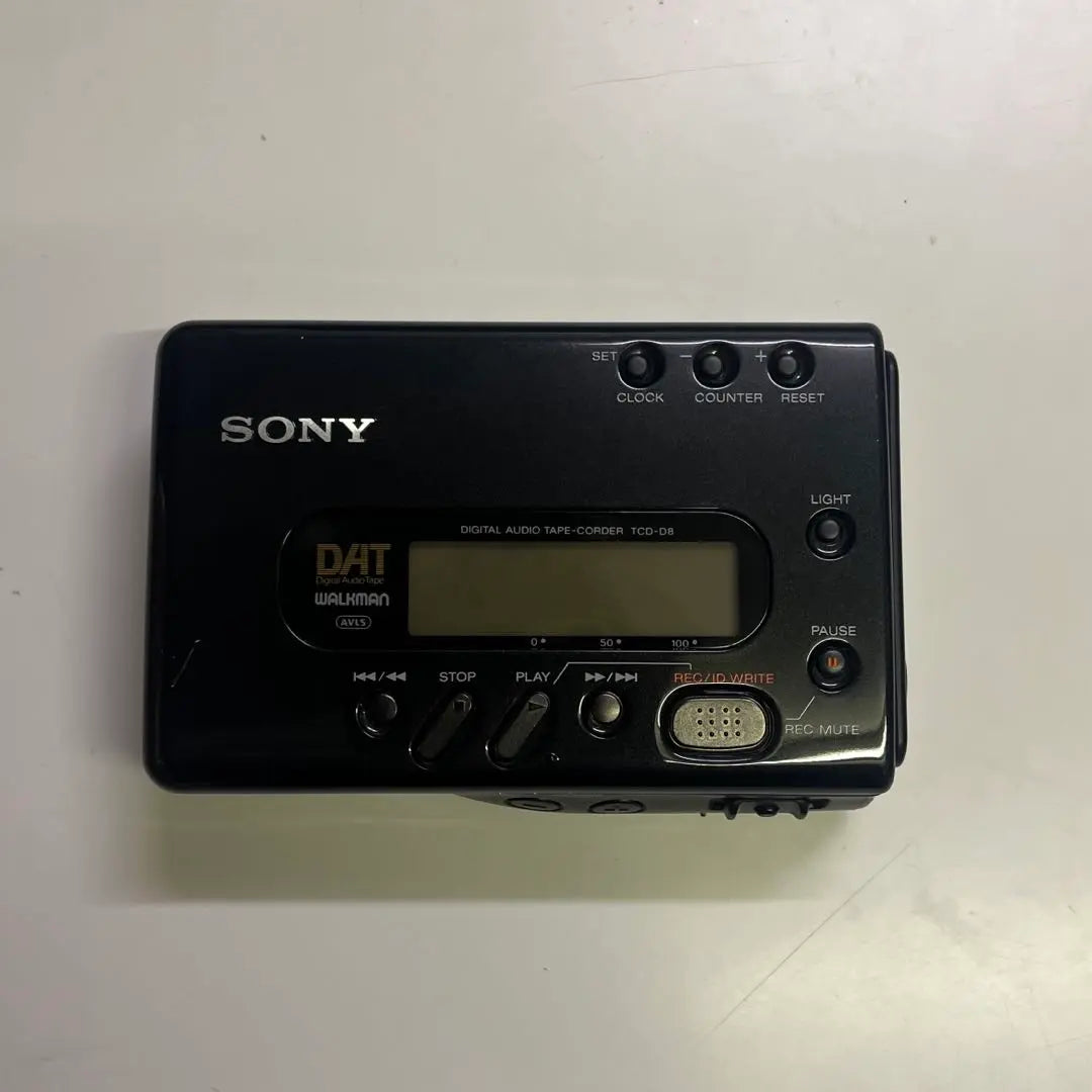 [Only check for power] [Rare] SONY DAT Walkman TCD-D8