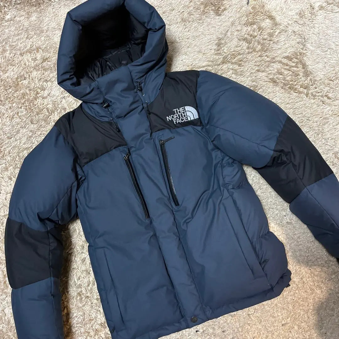 Chaqueta ligera North Face Bartolo en perfecto estado, talla S