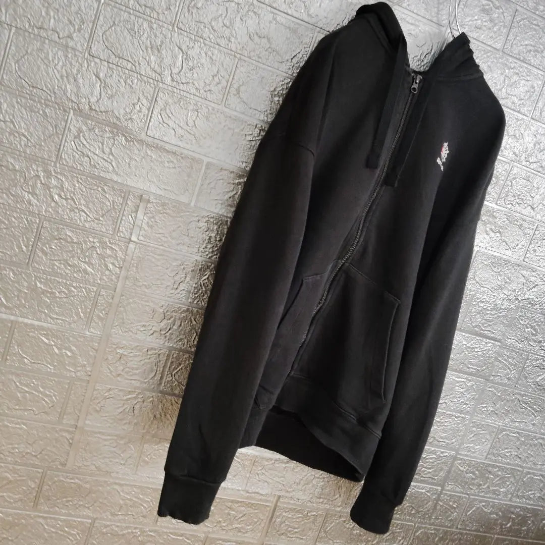 Reebok made overseas Reebok vintage zip sweatshirt hoodie black L one point embroidery