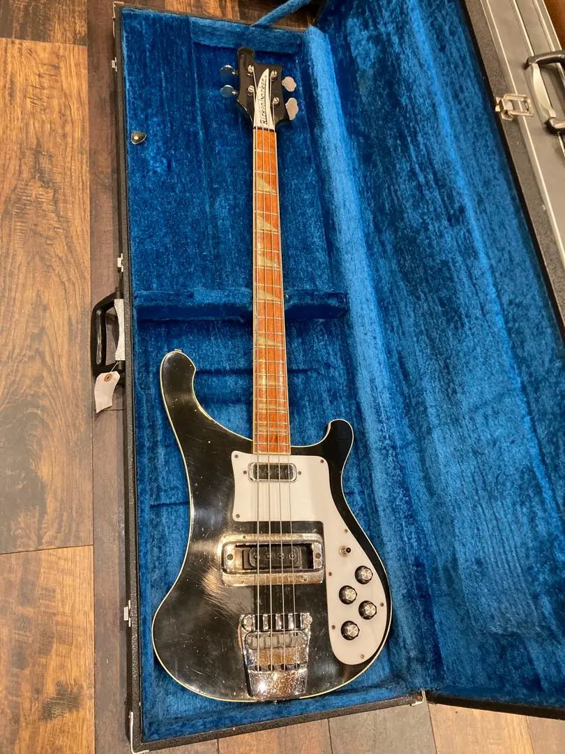 1975 Rickenbacker 4001 Jetglo Rickenbacker