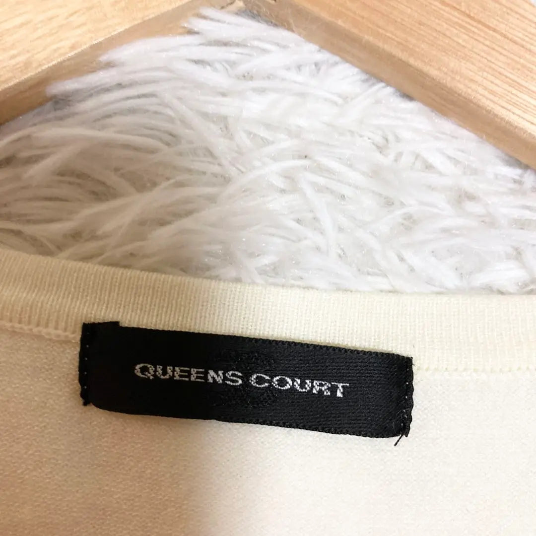 Queen's coat, white, crew neck, short sleeve knit, beautiful, office, M, beautiful