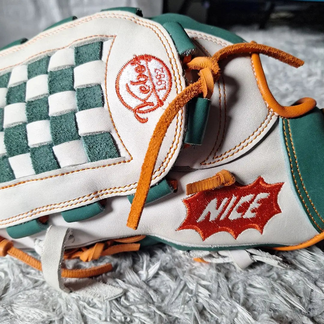 keboz softball gloves