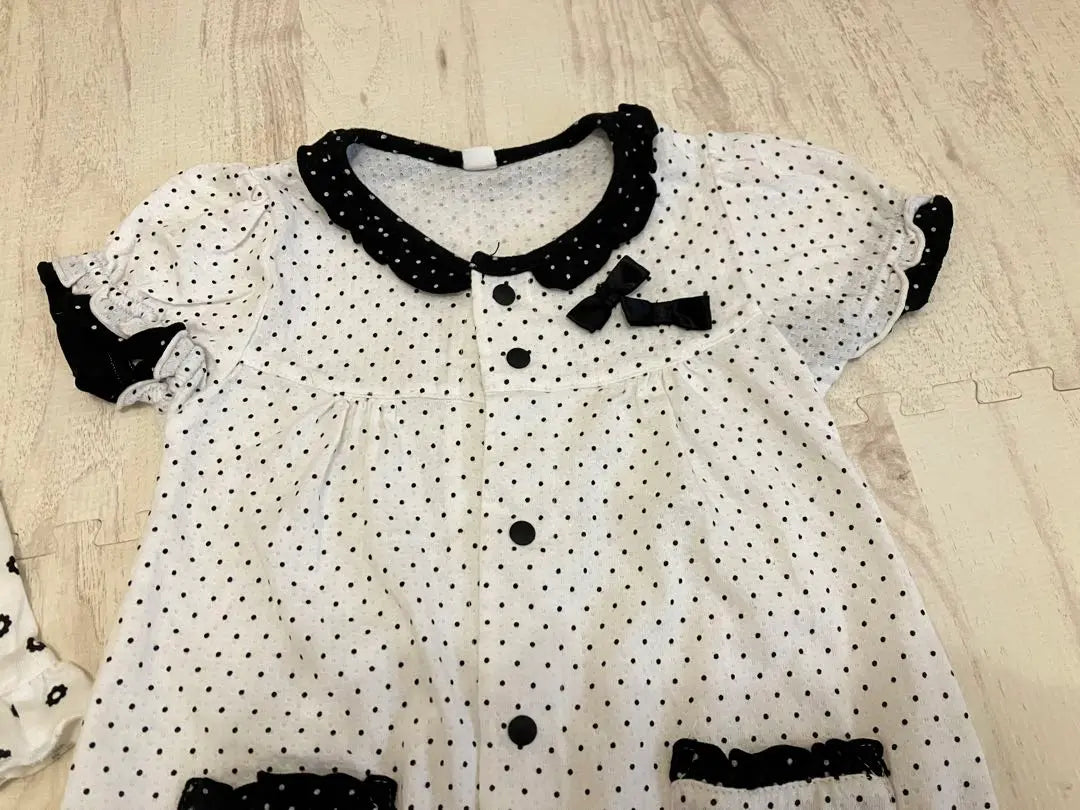 Baby clothes 3 -piece set black and white polka dots