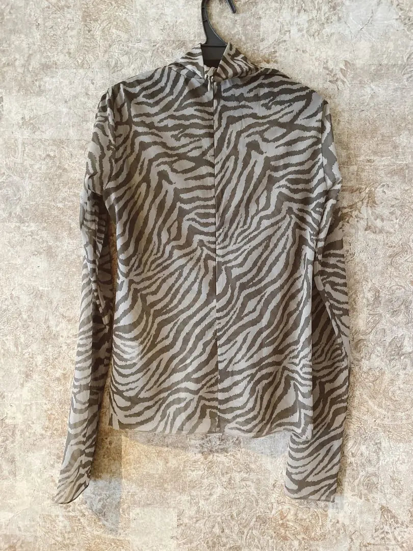 Zebra Print Turtle Neck Tops 36 size