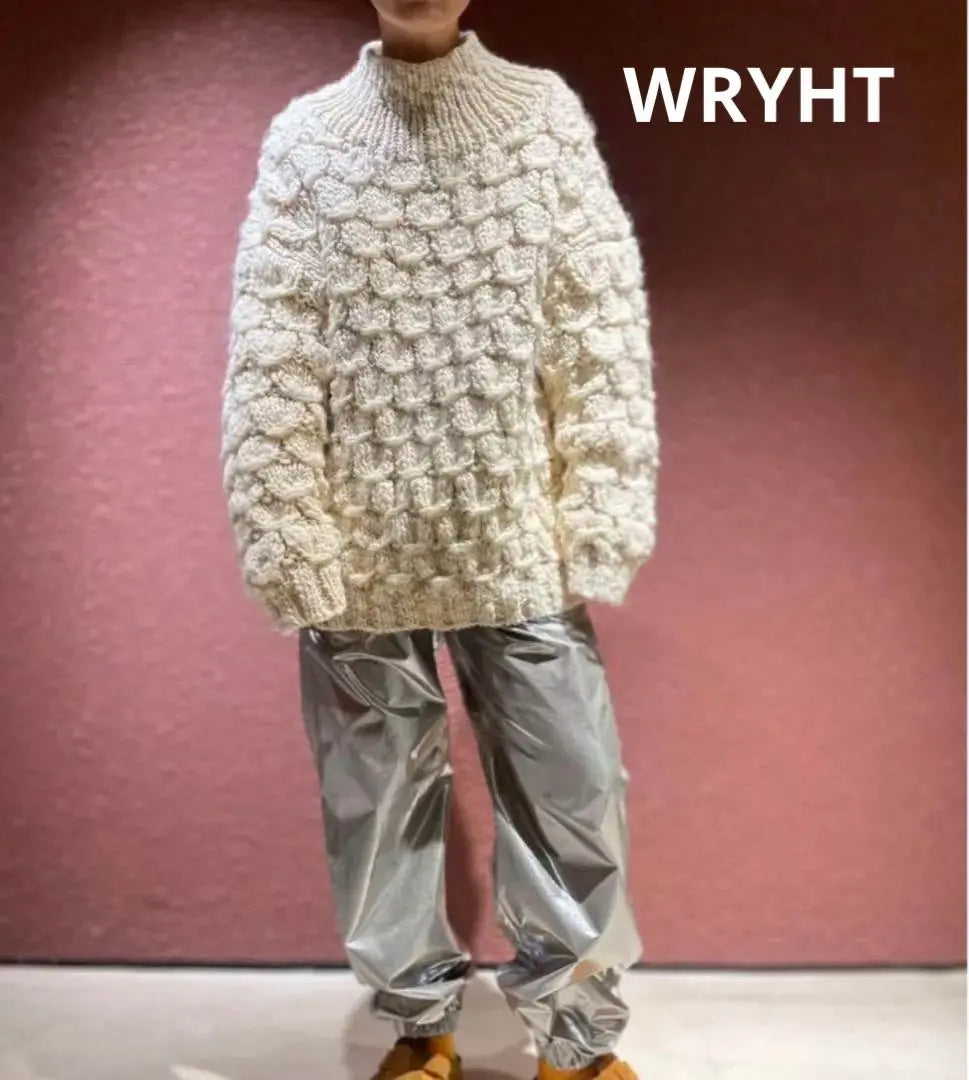 WRYHT SHELL PATTERN HAND SWEATER