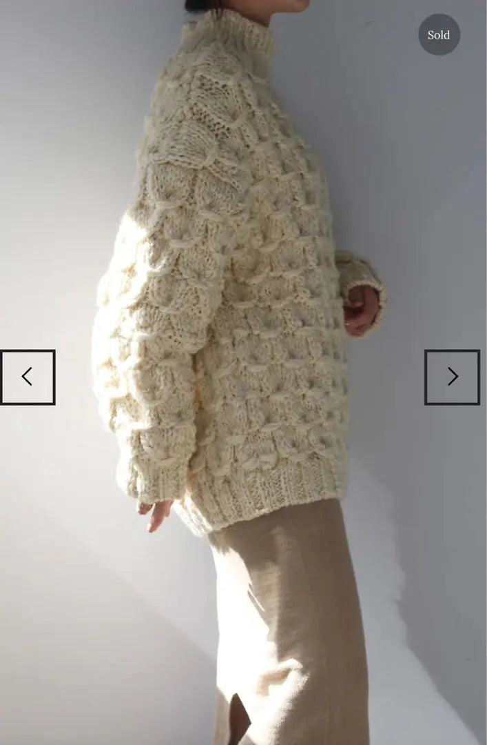 WRYHT SHELL PATTERN HAND SWEATER