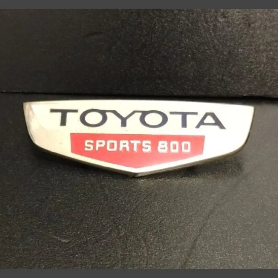 [❣️✨Rare item✨] [Authentic] TOYOTA SPORTS800 Emblem Yotahachi