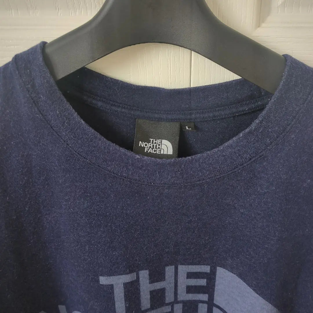 THE NORTH FACE Navy T-shirt