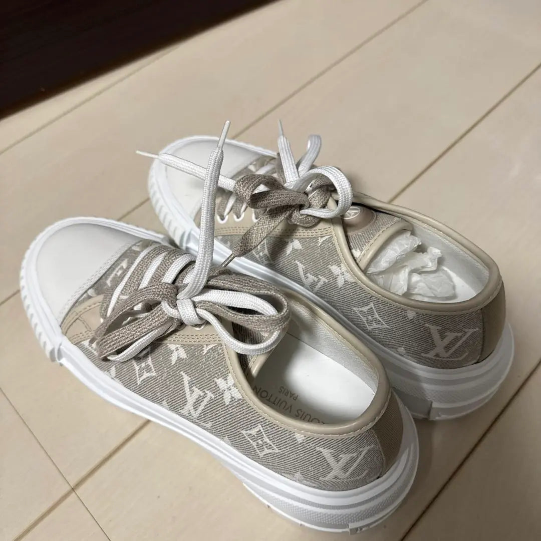 Zapatillas Louis Vuitton LV Squadline Monogram de suela gruesa nuevas y sin usar