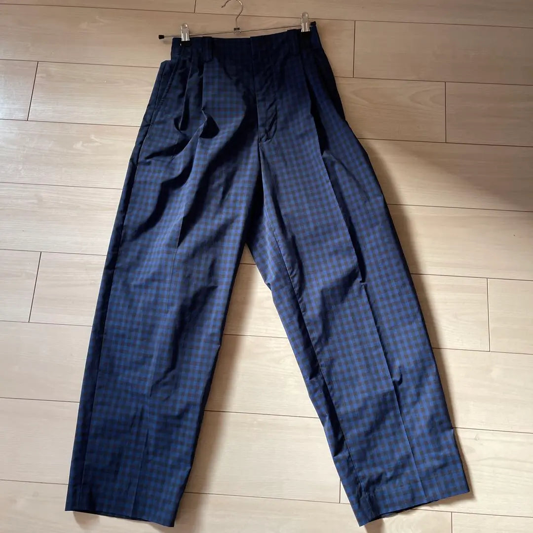 UNIQLO Marnicolab wide fit tuck pants