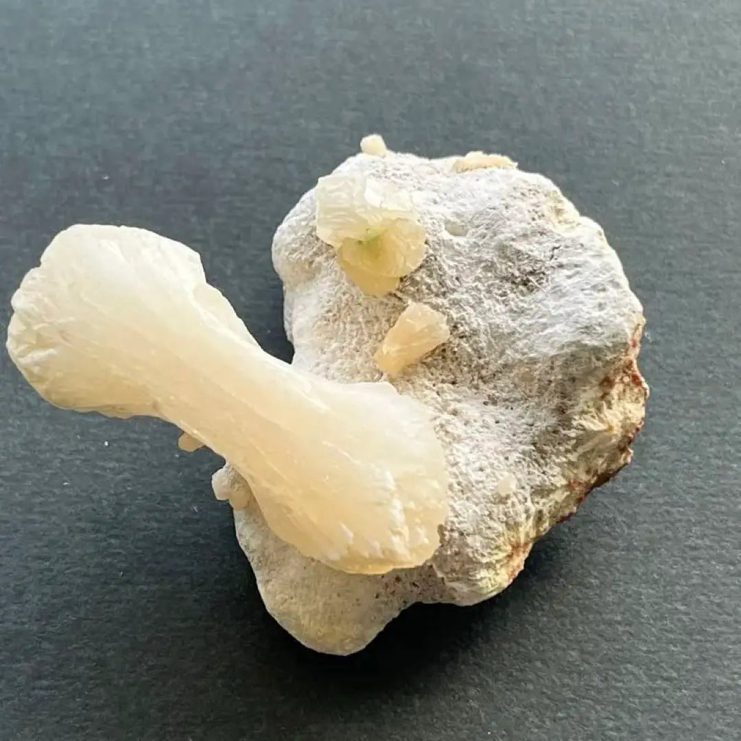 Natural stone, raw stone, still bite, 35g power stone