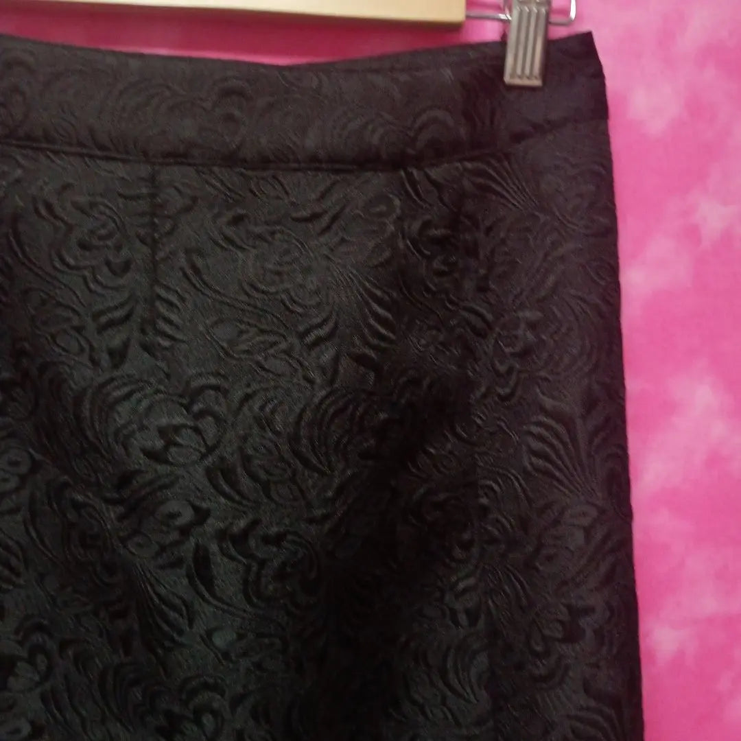 Size M [Sale] Immediate delivery Publicux ¥4500 ↓Long skirt Black embossed