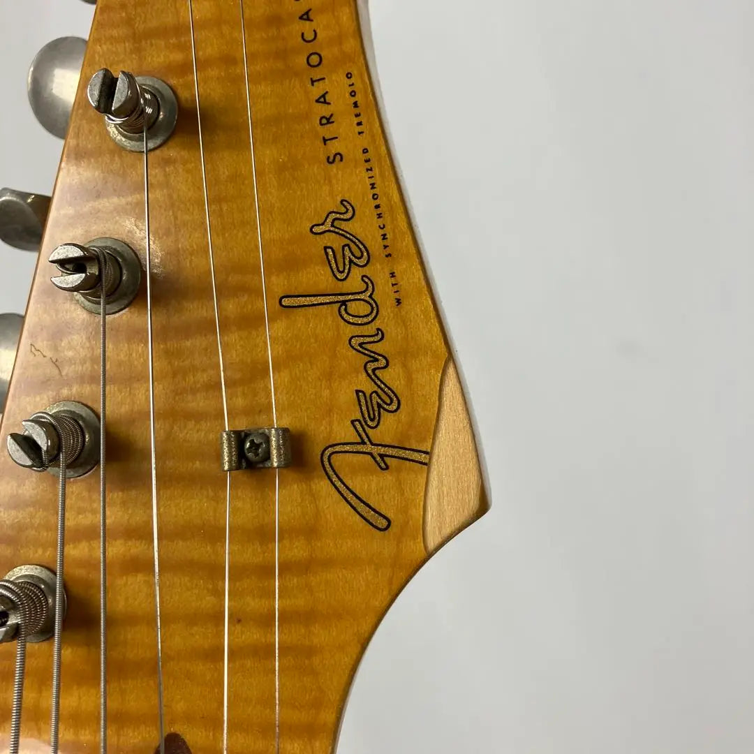 □ Fender STRATOCASTER Azul Metálico Fabricada en 1994