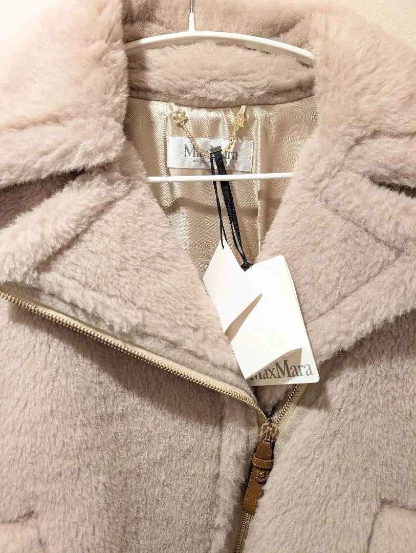 [New and genuine] MAX MARA Newmanto Teddy Cape Sandwich