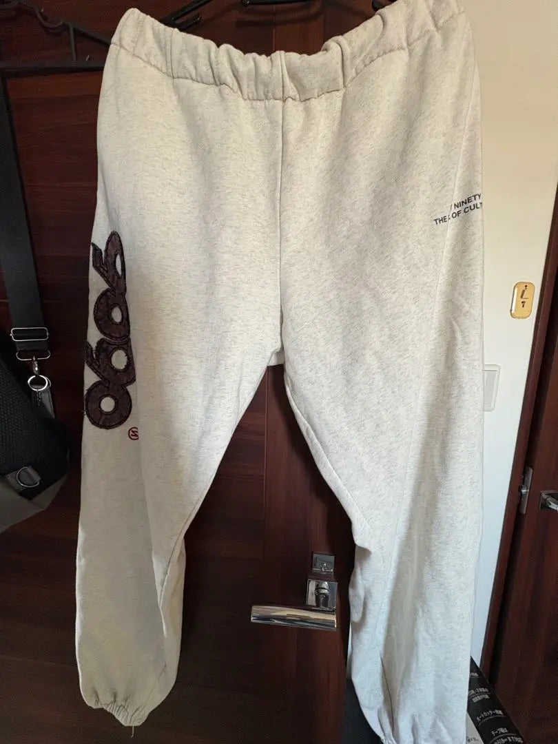 9090 White Pink Sweatpants