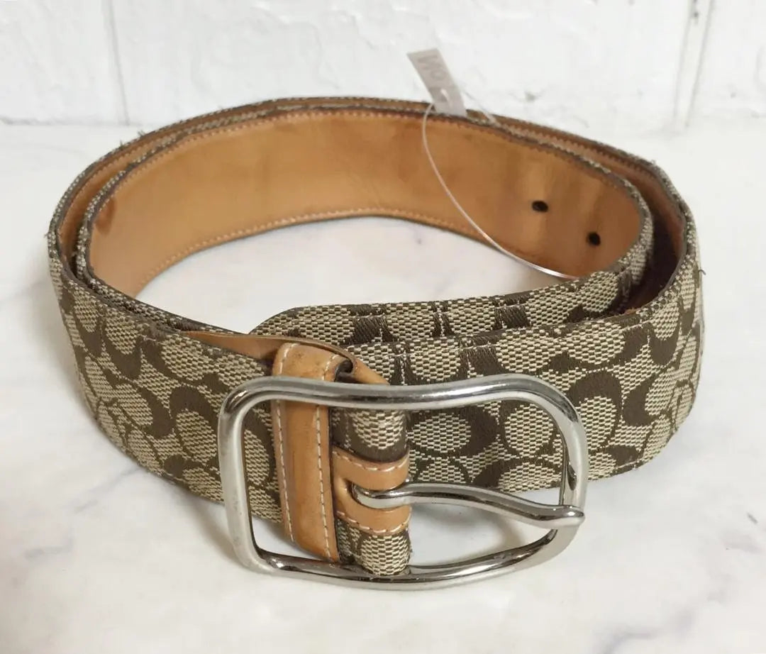 no25753 -G COACH 8573 Signature Leather Belt